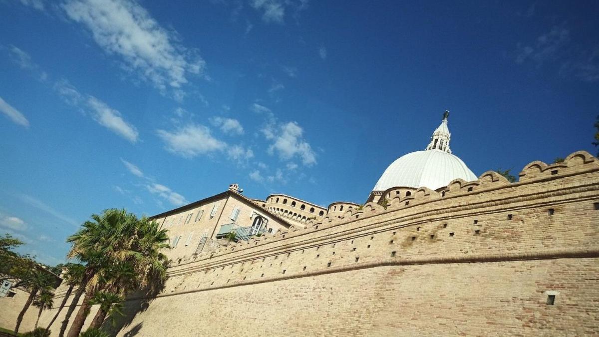 Hotel Madonna Di Loreto Exterior photo