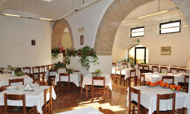 Hotel Madonna Di Loreto Exterior photo